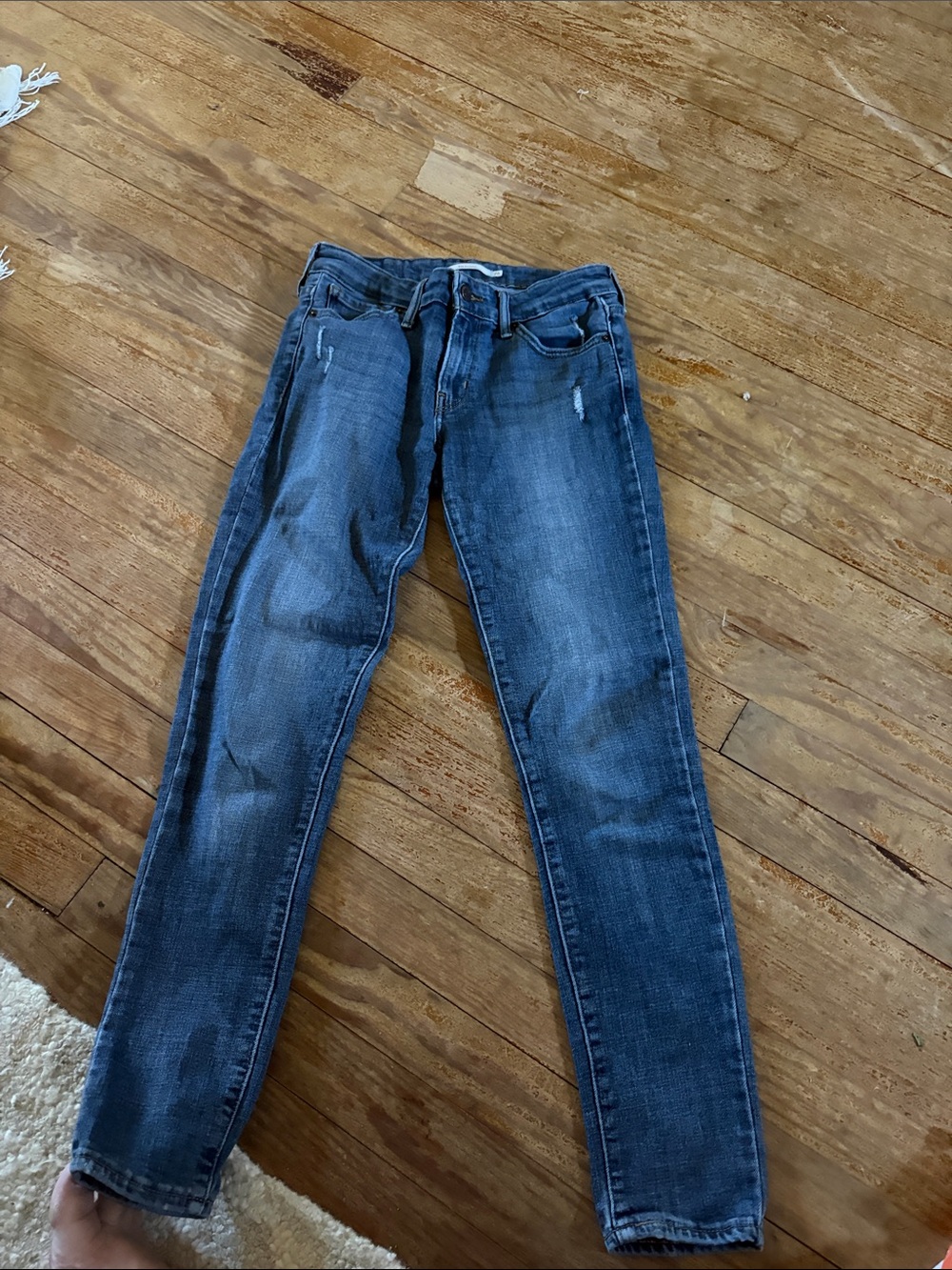 Levi's Women's Distressed Mid-Dark Blue Skinny Jeans